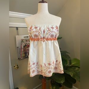 Strapless embroidered top